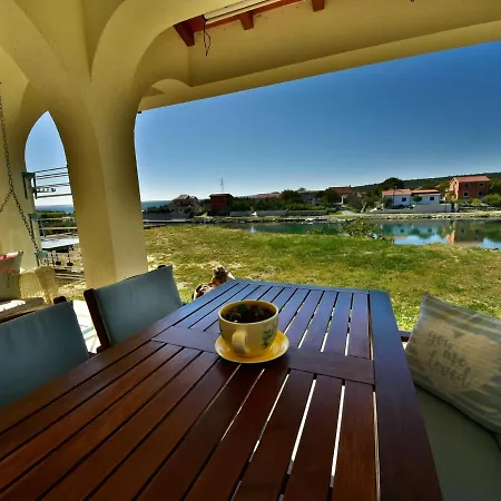 Lovely In Kru Evo With Barbecue Apartman Krusevo (Zadar)