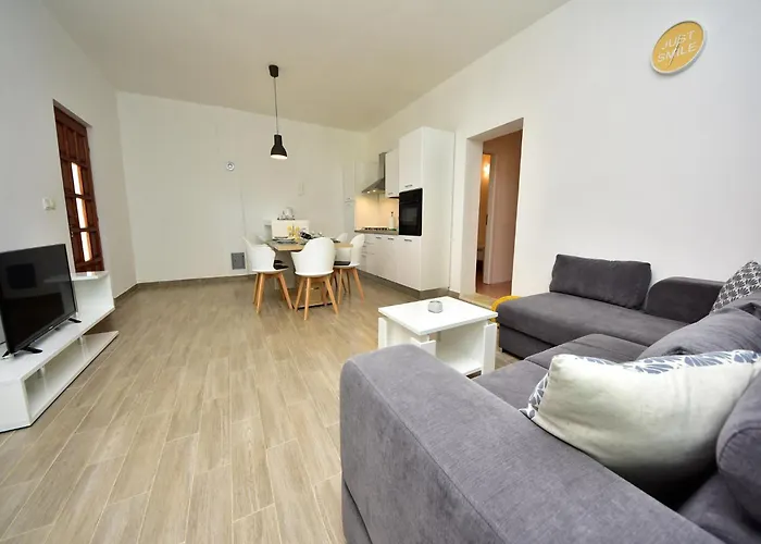 Coastal Retreat In Апартаменты Krusevo (Zadar)