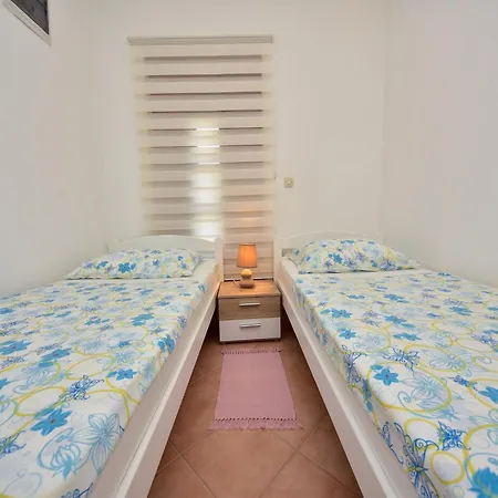 Coastal Retreat In Appartamento