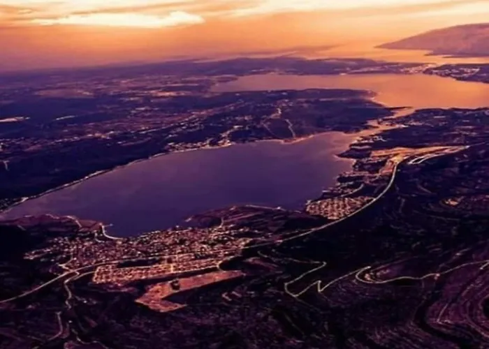 דירה Coastal Retreat In