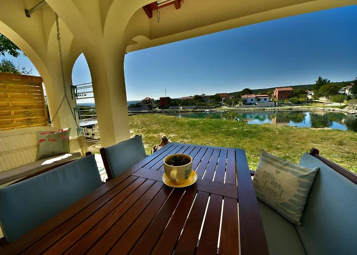 Coastal Retreat In